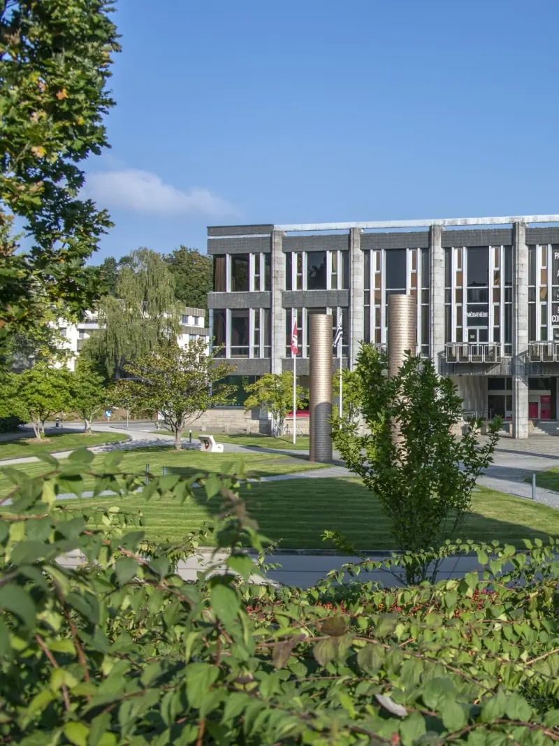 Salle de séminaire du Palais des Arts et des Congrès de Vannes en cœur de ville — Éclat M. séminaire Vannes