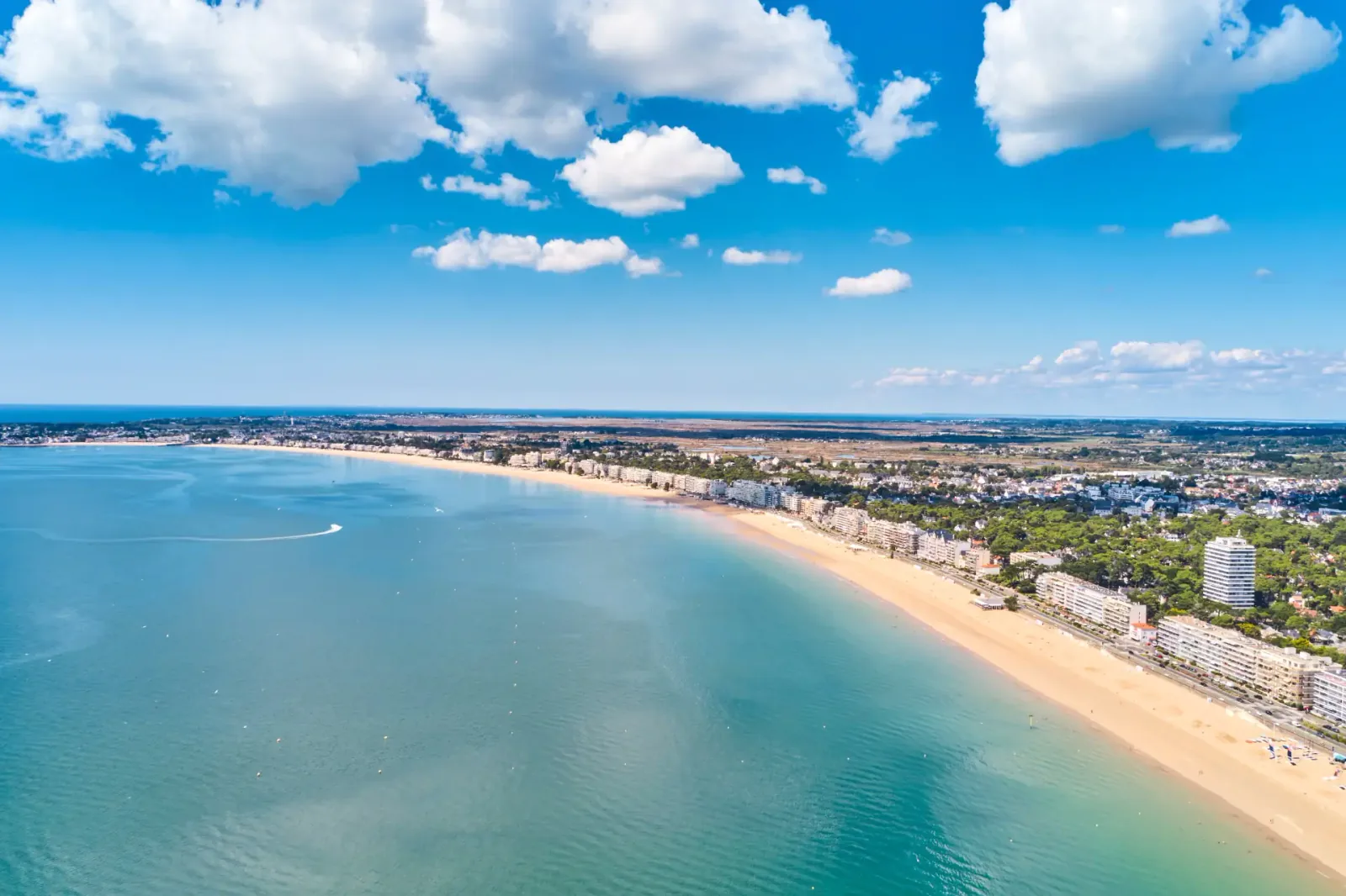 Wedding planner à La Baule — un mariage triple-palace Côte d'Amour